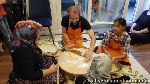 home made baklava workshop course sultanahmet istanbul turkey