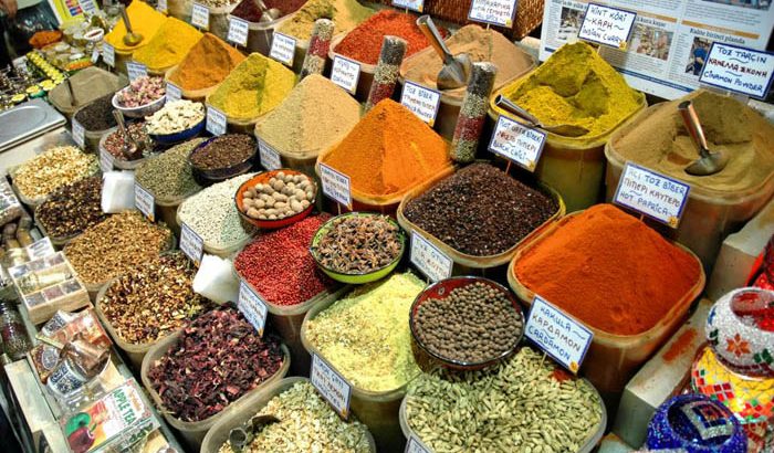 Spice Bazaar & Asian Side Street Food Tour